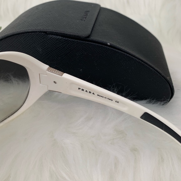 ‼️SOLD‼️Prada Women’s White Round Aviator - Picture 4 of 8
